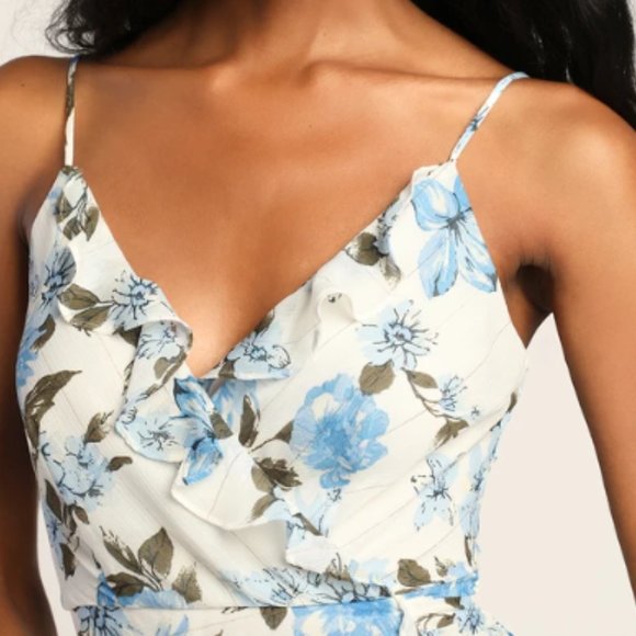 DONATING SOON NWT Lulus Ruched Mini Dress - Picture 2 of 5